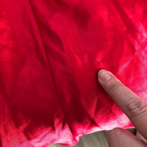 Victoria’s Secret red intimate lace detail slip size medium - Picture 9 of 9